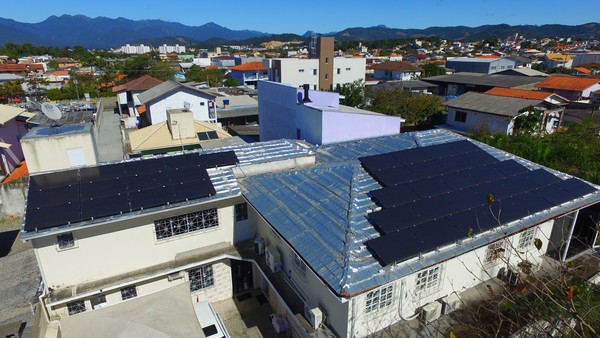 No momento, você está visualizando Geração de energia solar impulsiona empresas catarinenses