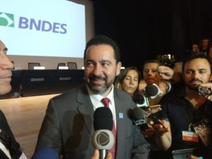 Leia mais sobre o artigo BNDES anuncia linha de crédito de R$ 2 bilhões para apoiar energias renováveis