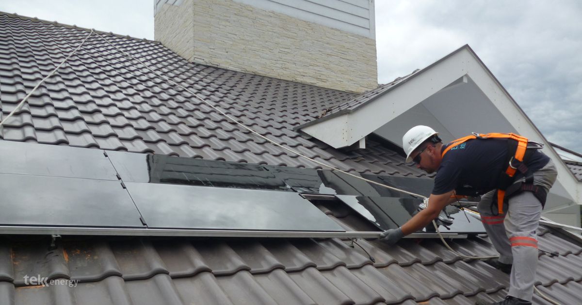 Você está visualizando atualmente Como a manutenção preventiva pode beneficiar seu gerador de energia solar