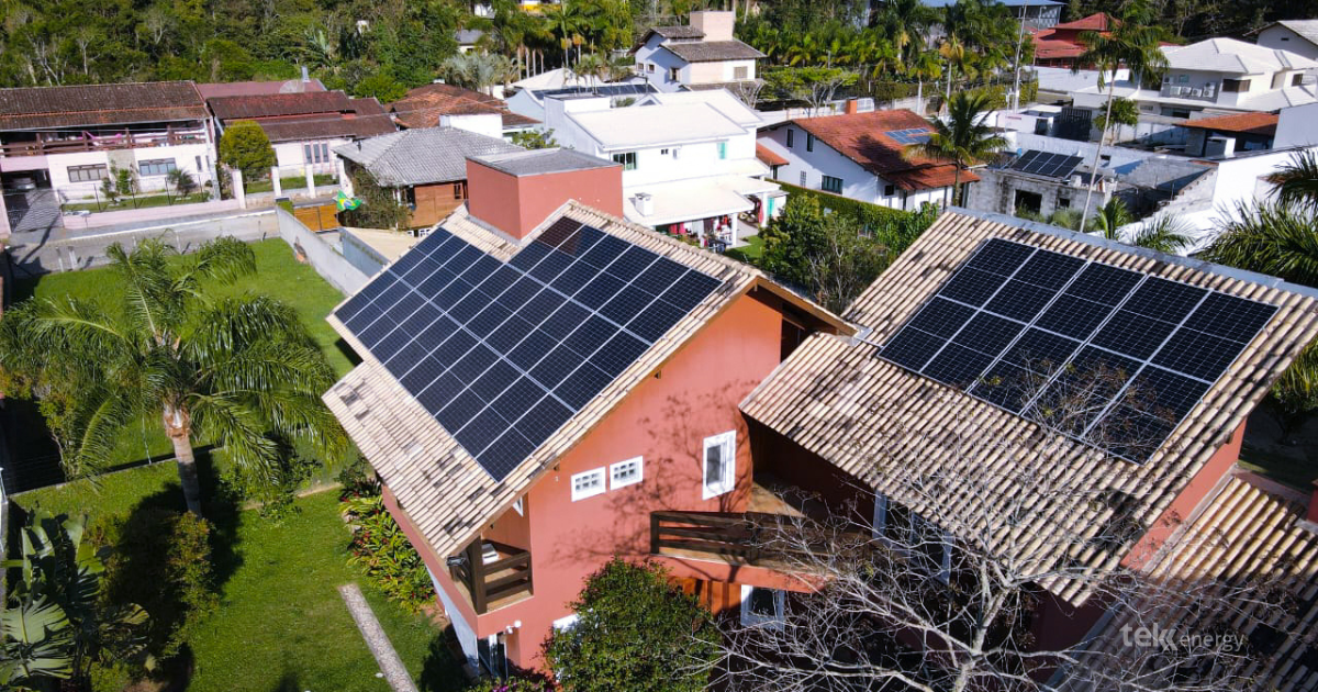 No momento, você está visualizando O Brasil Alcança 32.5 GW de Potência em Energia Solar