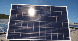 Leia mais sobre o artigo Economia Circular e Painéis Fotovoltaicos: Uma Abordagem Sustentável para o Futuro Energético